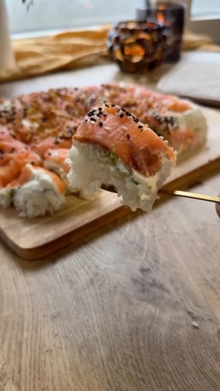 Instagram post from win.a.diet. This post is in position 14.